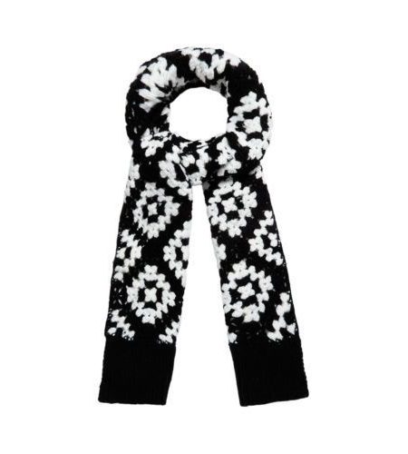 Black-white-crochet-scarf-1